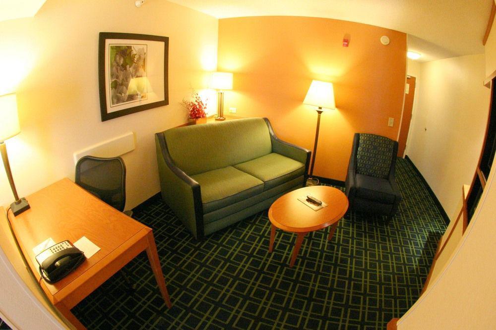 Fairfield Inn And Suites Charleston North/University Area North Charleston Esterno foto