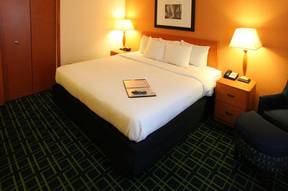 Fairfield Inn And Suites Charleston North/University Area North Charleston Esterno foto