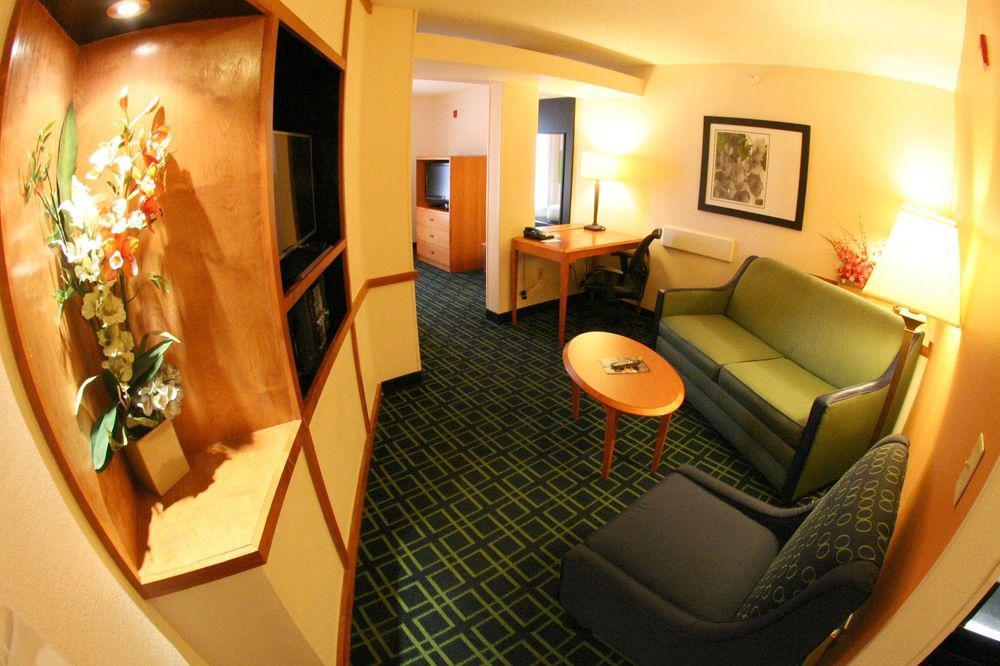 Fairfield Inn And Suites Charleston North/University Area North Charleston Esterno foto