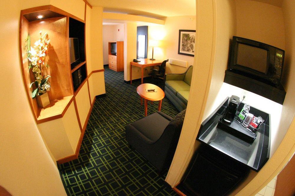 Fairfield Inn And Suites Charleston North/University Area North Charleston Esterno foto